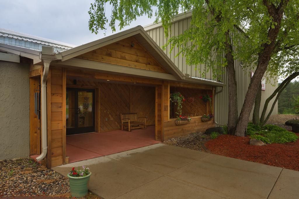 Hotel Tamarack Wisconsin Dells, A Ramada By Wyndham à Lake Delton Extérieur photo